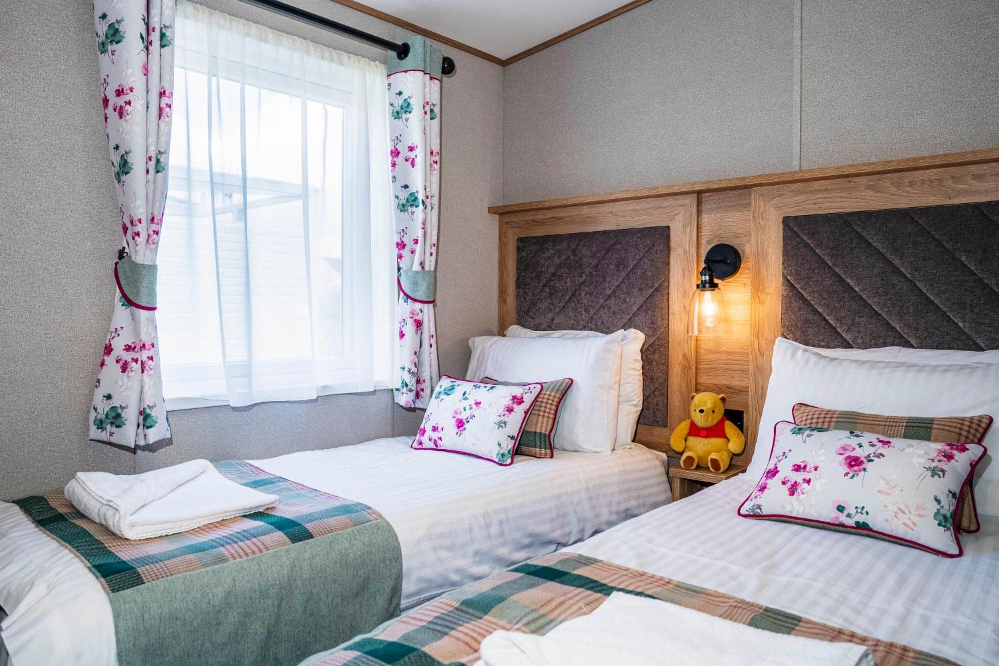Callander Woods Holiday Park Room photo